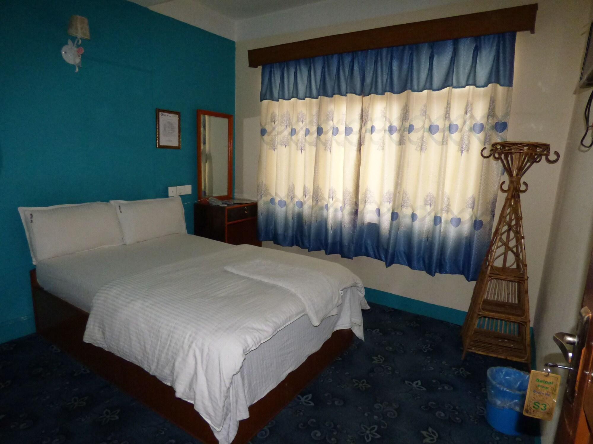 Hotel Api Катманду Екстер'єр фото